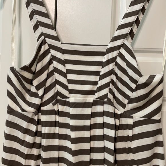 Grey white stripe top BCBG NWT - Picture 4 of 13